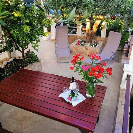 T&d Apartment *