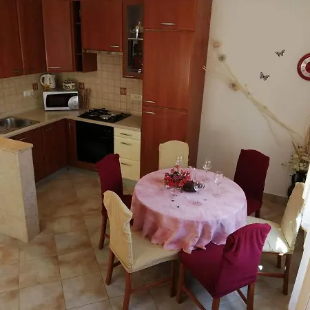 T&d Apartment *